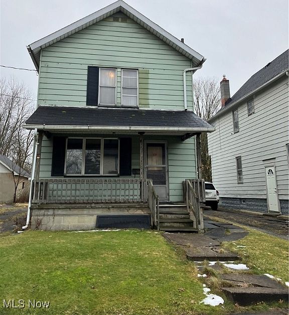 2nd image of 617 Fenton St