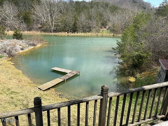 3rd image of 742 Black Sheep Hollow Rd