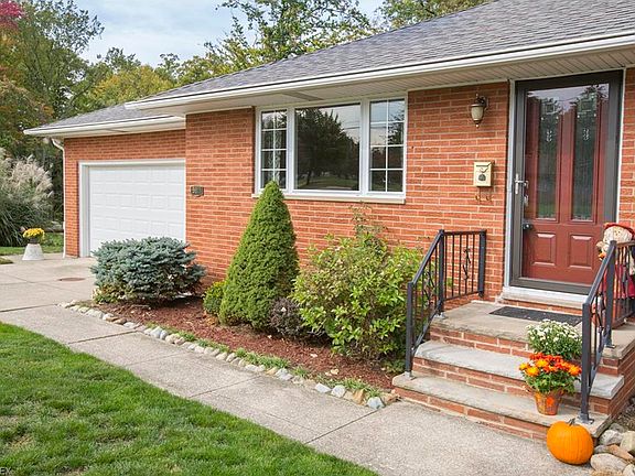 3rd image of 6611 Highland Dr