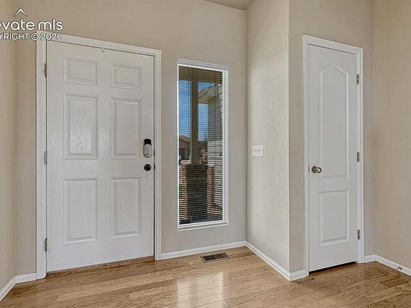 4th image of 9951 Antler Creek Dr