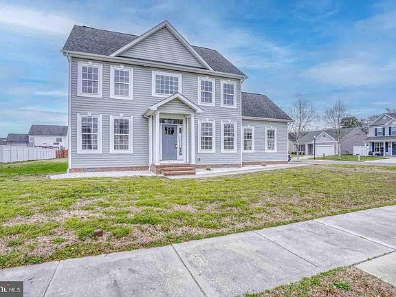 3rd image of 1111 Trice Meadows Cir