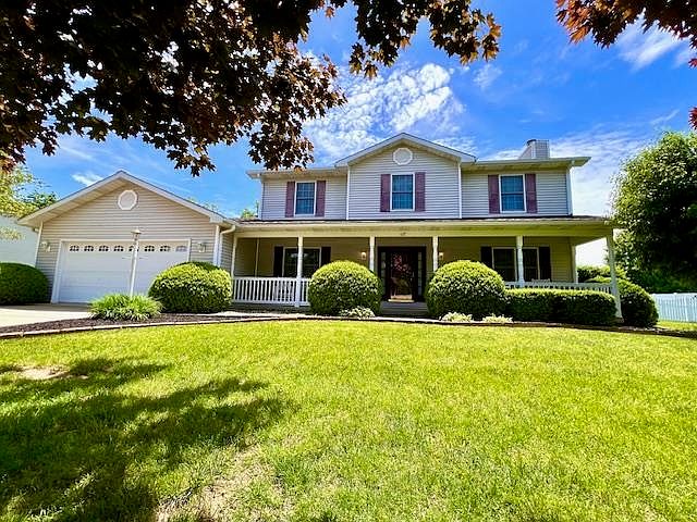 1st image of 617 Willow Dr