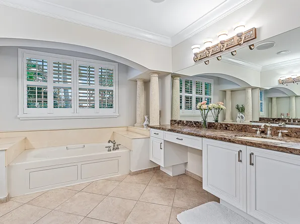 108 Via Catalunha, Jupiter, FL 33458