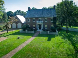 2133 Oakland Dr, Kalamazoo, MI 49008