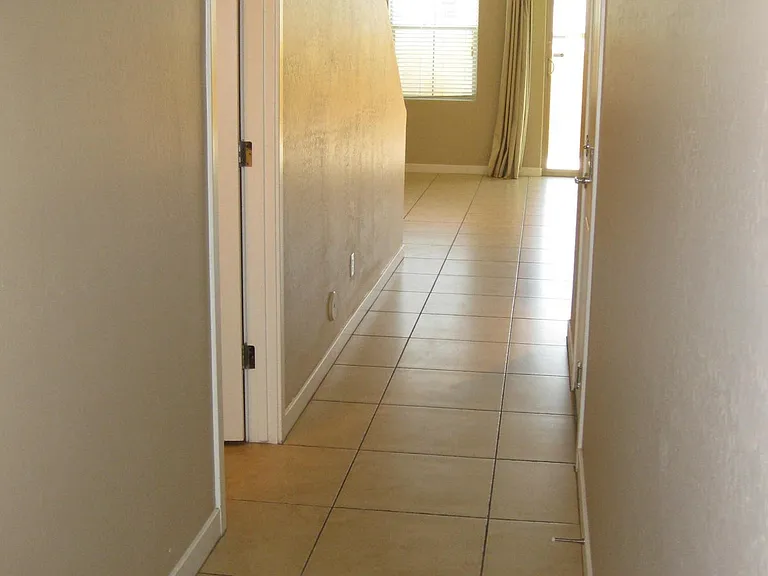 1115 E Cedar St — Photo 19