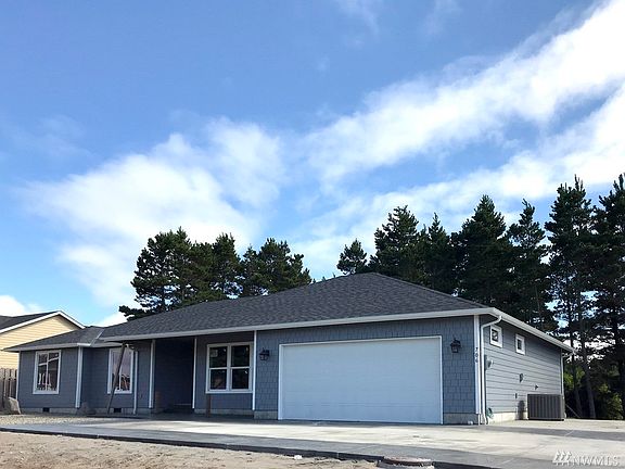 2nd image of 706 Shoreview Dr
