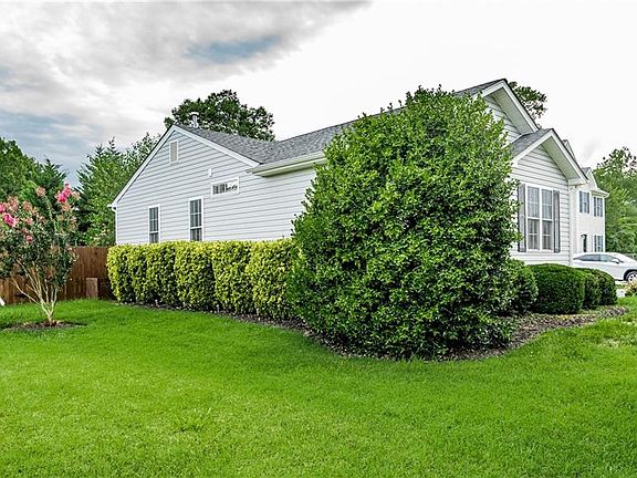 5th image of 213 Green Hollow Ln