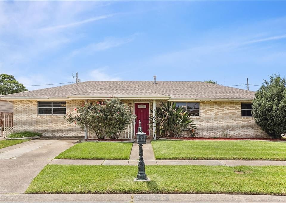 1st image of 2712 Campagna Dr
