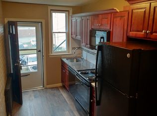 228 W 3rd St FL 1ST, Bethlehem, PA 18015