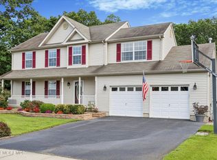3 Falkinburg Dr, Little Egg Harbor, NJ 08087