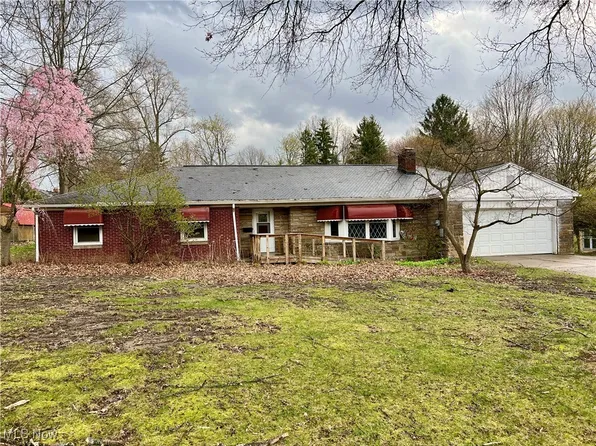 19 S Elruth Ave, Girard, OH 44420