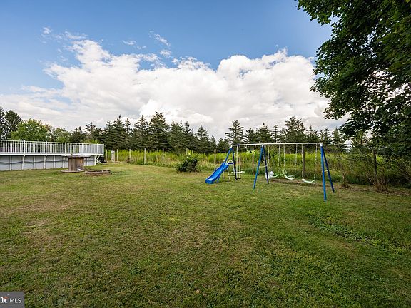 5th image of 88 Knoll Crest Heights Dr