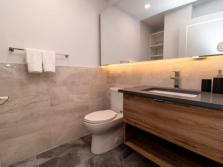 5515 Clyde St — Photo 76