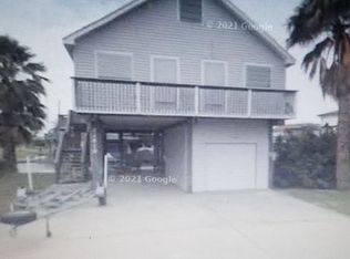22819 Lunes St, Galveston, TX 77554