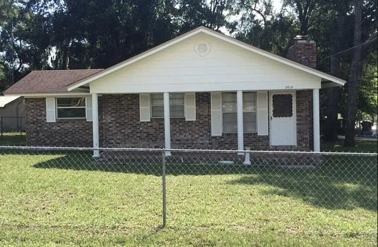 2 bed, 1062 sqft, $1,450 — Photo 1