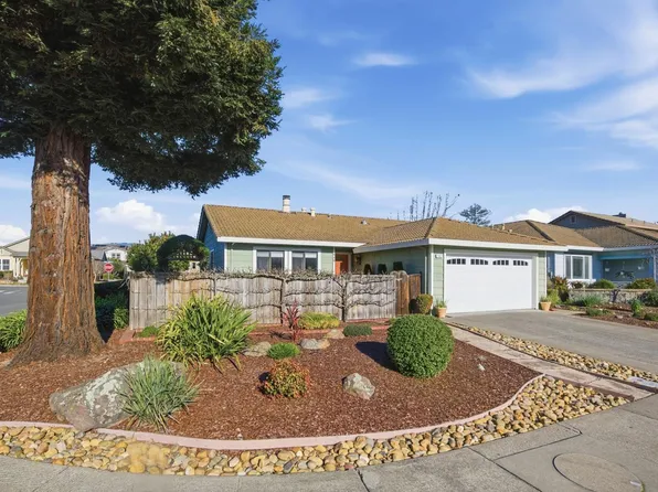 542 Acadia Drive, Petaluma, CA 94954