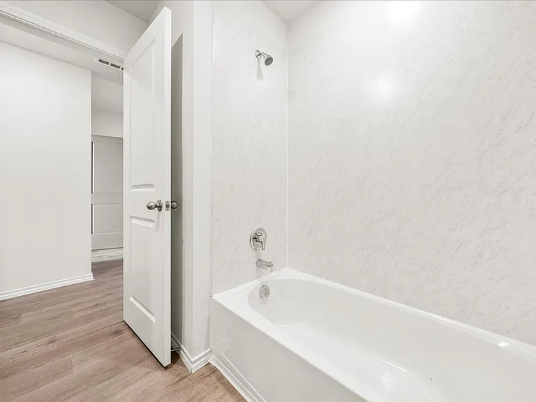 1532 Skyline Dr — Photo 17