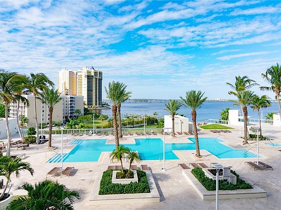 3rd image of 3000 Oasis Grand Blvd APT 2202