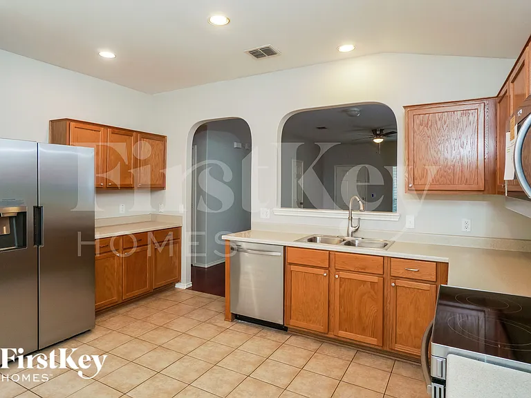 10410 Stallion Bay — Photo 7
