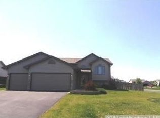 23298 Ivywood St NW, Saint Francis, MN 55070