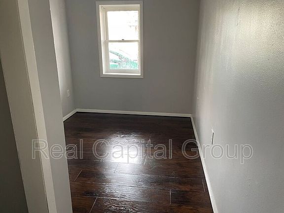 4th image of 192 Congress St Unit 1