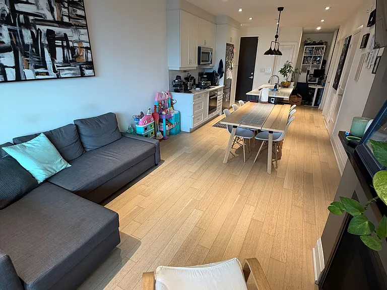 365 Beech Ave #302 — Photo 4
