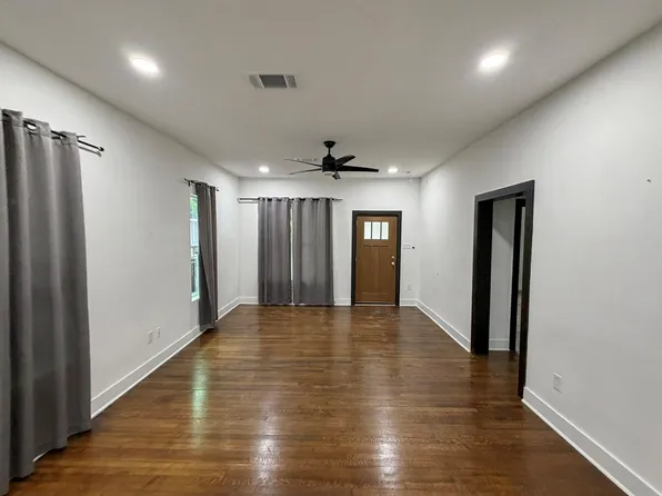 7305 Capitol St, Houston, TX 77011
