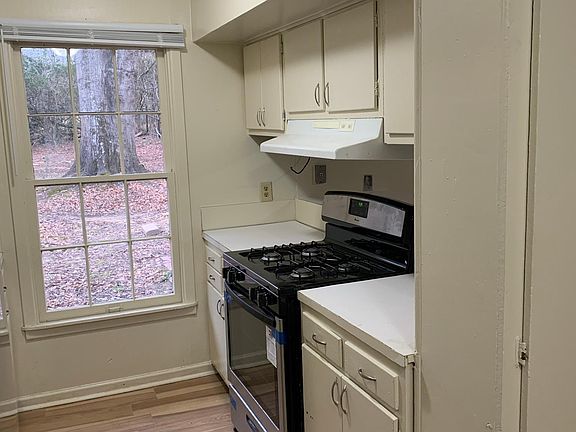 4th image of 205 Western Ave