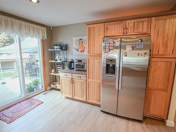 5th image of 248 Golden Valley Dr