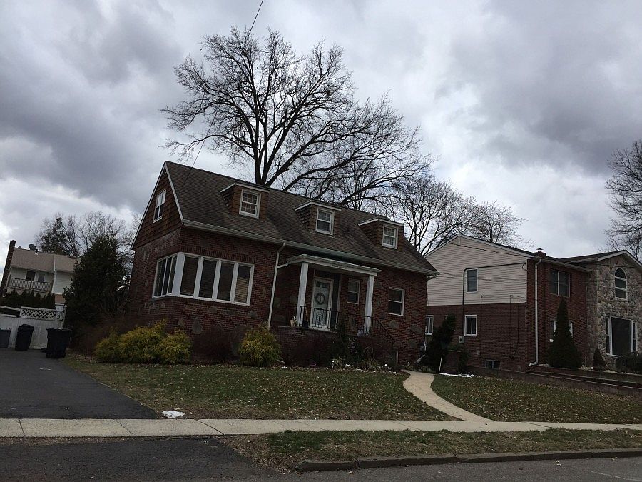 2nd image of 1116-1120 Kipling Rd