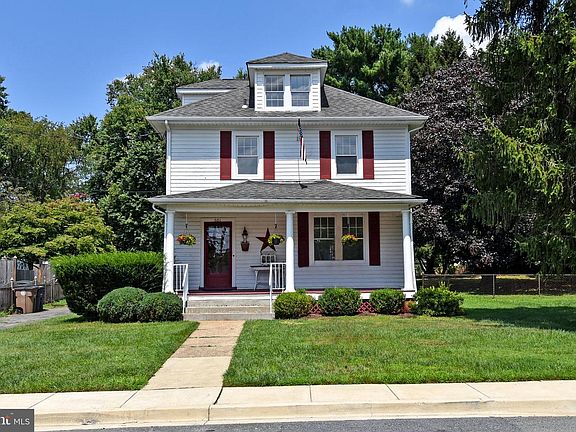 2nd image of 601 Anderson Ave