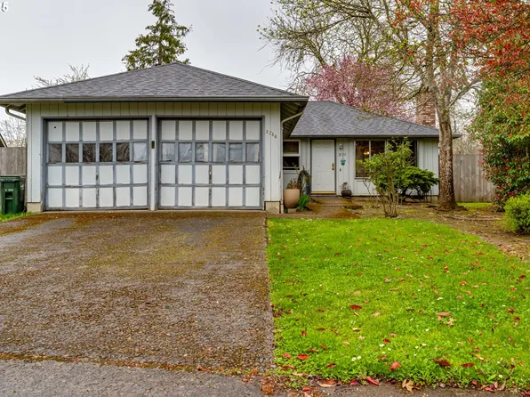 3736 Peppertree Dr, Eugene, OR 97402