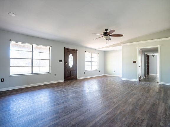 5th image of 601 Henry St