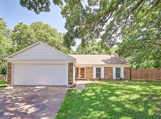 3901 Brookgate Ct, Arlington, TX 76016