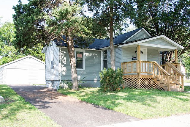1st image of 704 Gillette Ave