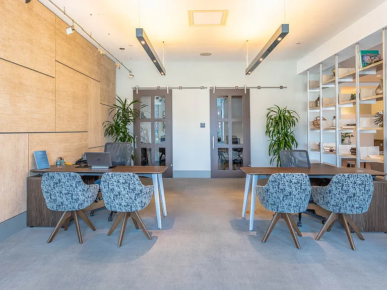 Leasing Office
