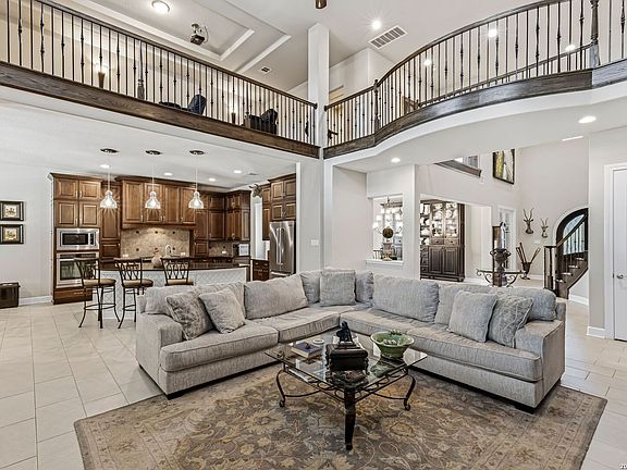 4th image of 28006 Cascabel Ln