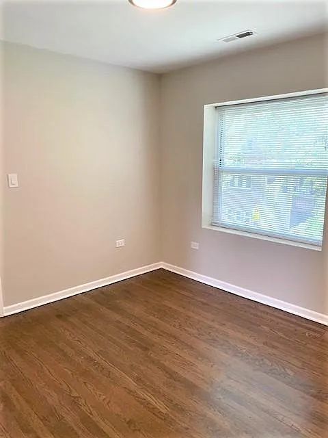 1 bed, 700 sqft, $1,750 — Photo 3