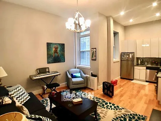 Rented by Mason Group LLC | media 3