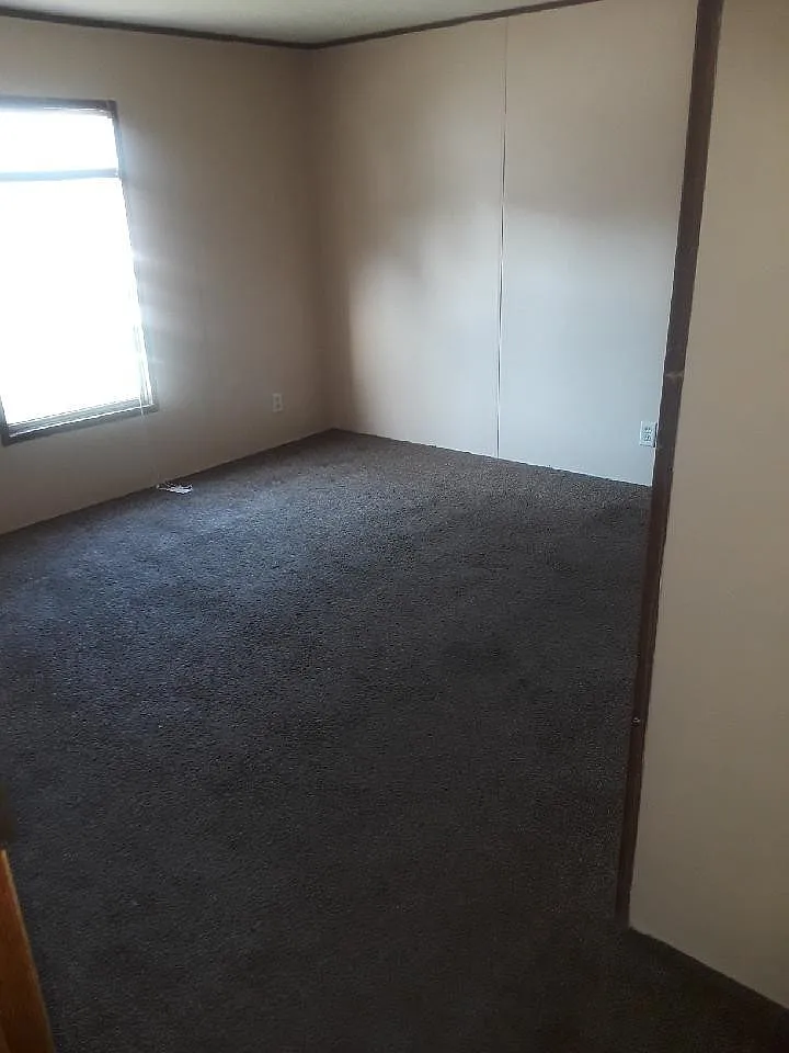Three Bedroom Two Bath Manufactured Home — Photo 2