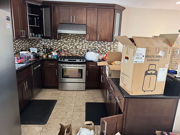 5th image of 14611 Lofty St