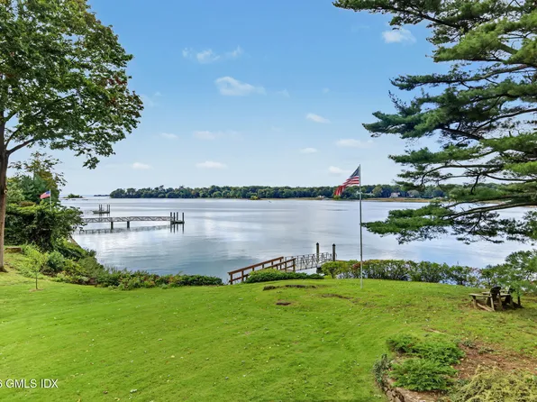 45 Glen Avon Dr, Riverside, CT 06878
