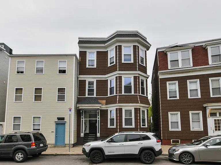 38 Vinton St #2 — Photo 13