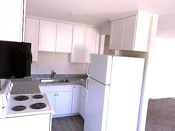 3rd image of 238 Arana Dr APT D