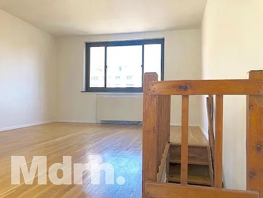 Rented by Mdrn Residential | media 10