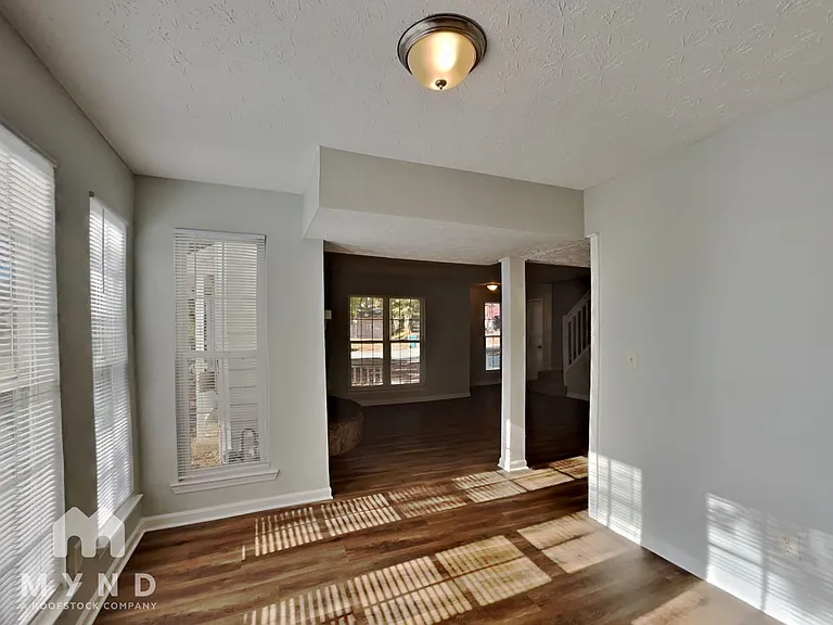 3050 Brook Hollow Dr — Photo 10