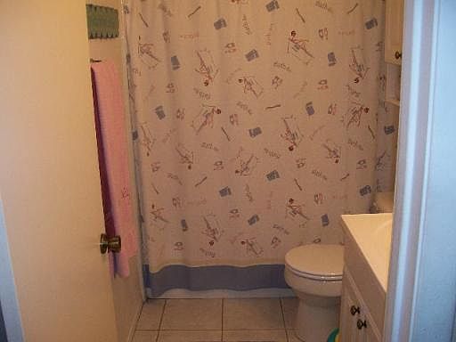5th image of 7810 GREEN GLENN DR