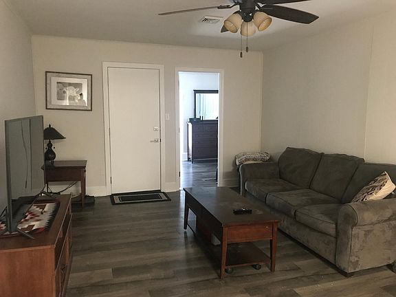 3rd image of 215 Bridge St APT C