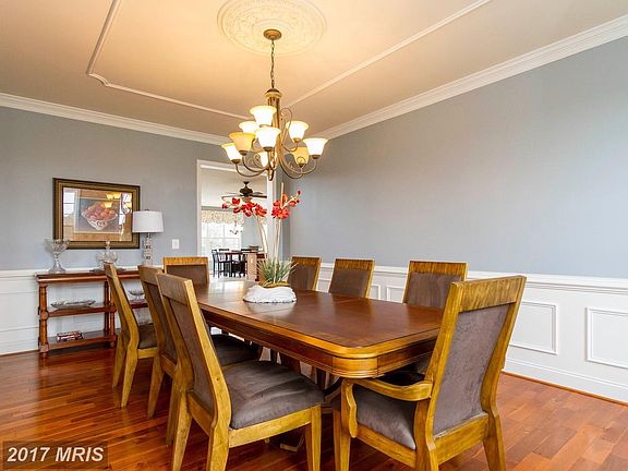 Newer crown molding/chair rail and box frames