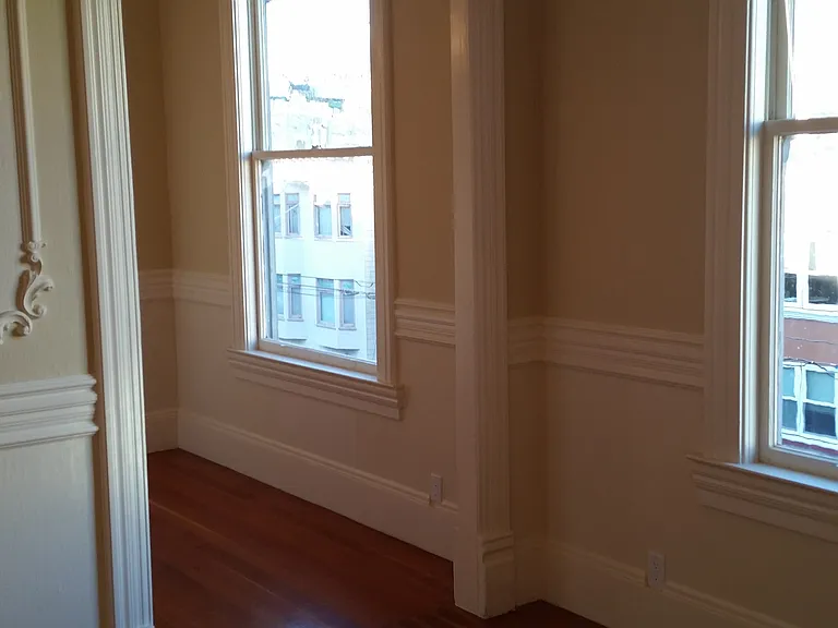 316 Valencia St — Photo 9